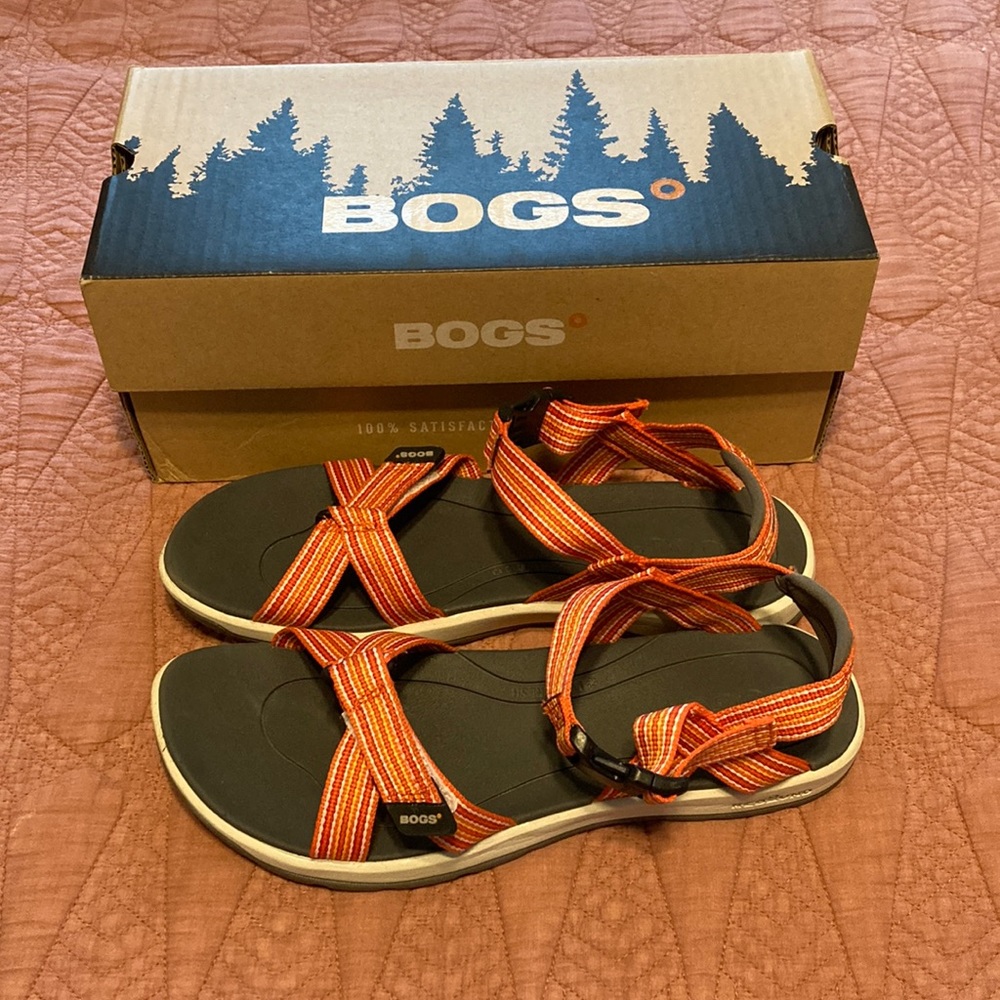 Bogs Women’s Rio Stripes Athletic Sandals- size 10